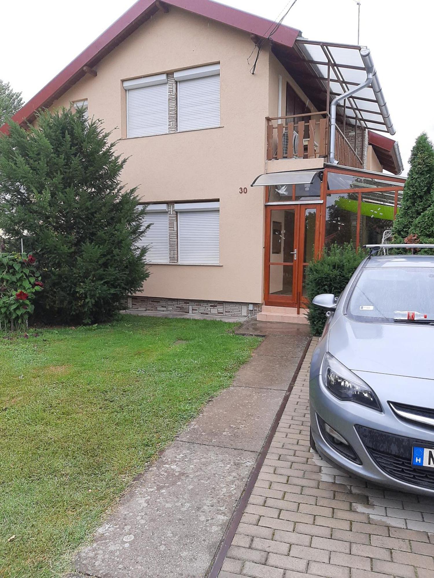 Agancs Vendeghaz Hotel Balatonszárszó Екстериор снимка
